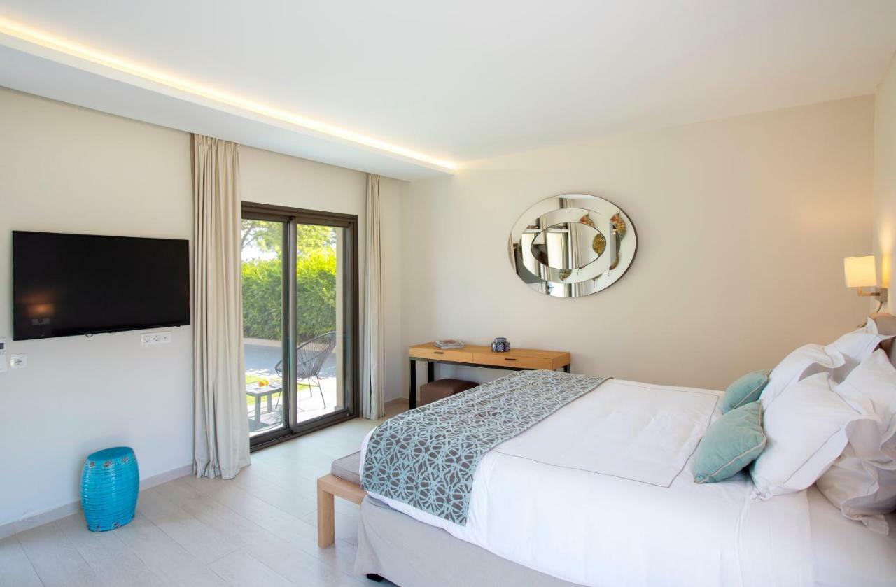 Tiamo Secrets - Beach Front Vourvourou Exterior photo