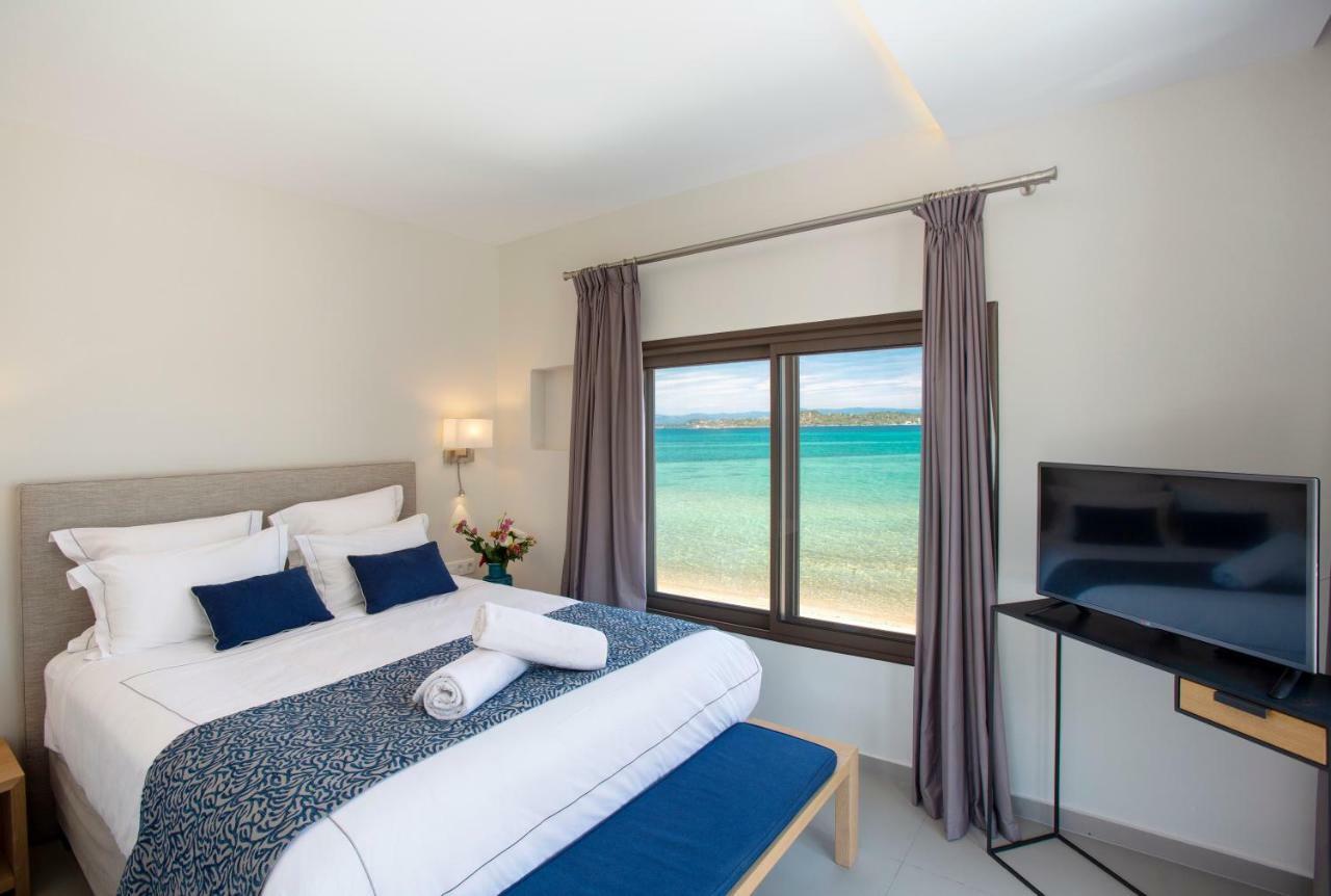 Tiamo Secrets - Beach Front Vourvourou Exterior photo