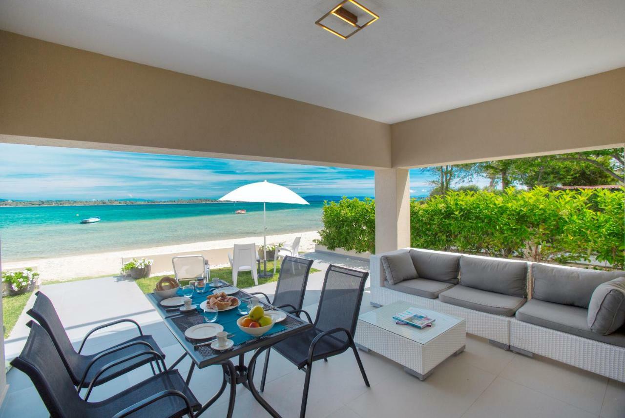 Tiamo Secrets - Beach Front Vourvourou Exterior photo